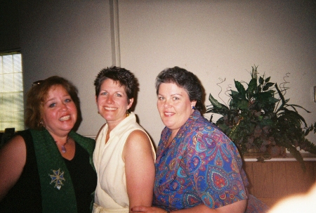 Becky (middle) with best friends Edyth (left) and Marny (right)