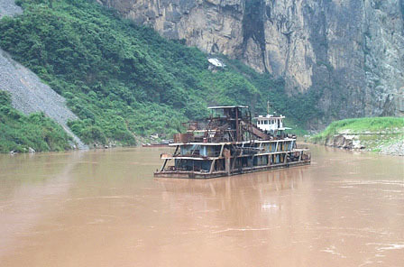 Drifting down the Yangtze