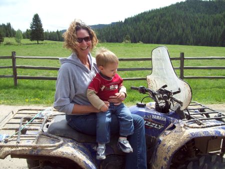 Auntie Debbi & Micky, Boville ID 5/08