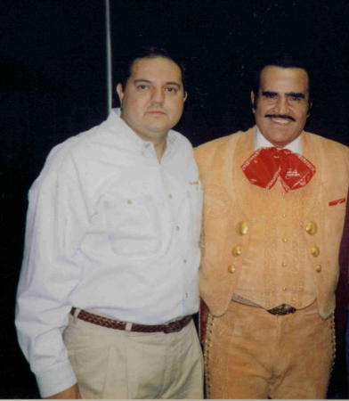 Me backstare with Vicente Fernandez