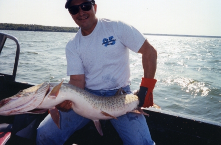 2002 Hobby is Muskie Catch and Release