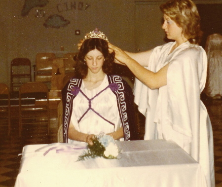 Crowning at Initiation