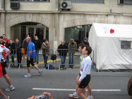 Ari at the end of a 10Km race