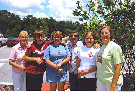 My family...mom, Kyle, me, dad, Cayman (niece), Cari (sister)