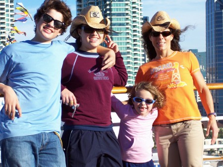 Kellen, Erryn, Paxton, and Melissa in San Diego 2006