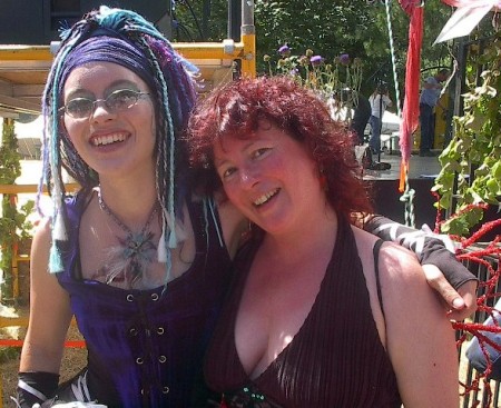 Me and the incomparable SJ Tucker at FaerieWorlds July 2007