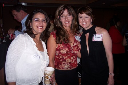 Lisa Levier, Lisa Schnee, Jana Wickham