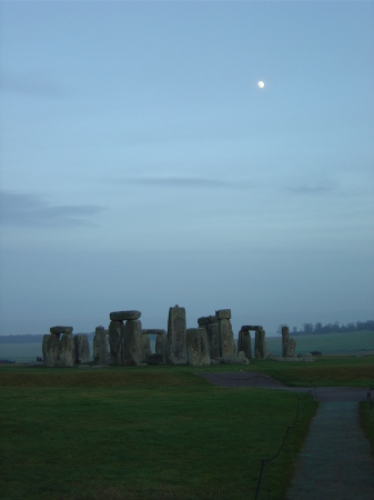 Stonehenge and the Moon