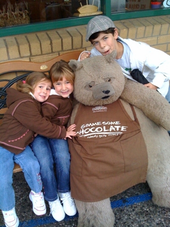 THE CHOCOLATE BEAR...OH DADDY PLEASE!!