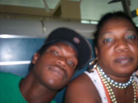 me & moms at the airport