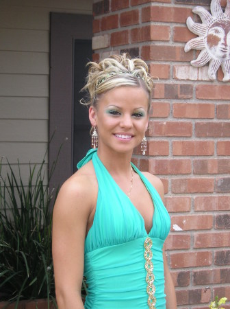 Sara's junior year prom picture '06