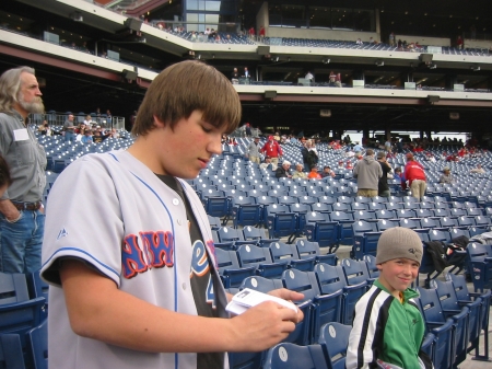 Mets Fans in Enemy Territory