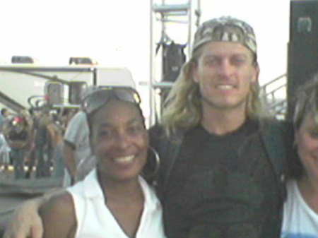 Puddle of Mudd and Me (Favorite Rock Band)