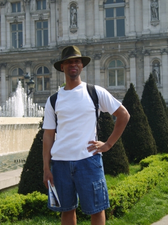 Dennis in Paris