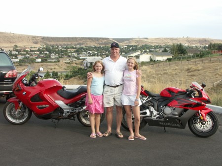 Dad and the Girls, circa summer, '05 or '06