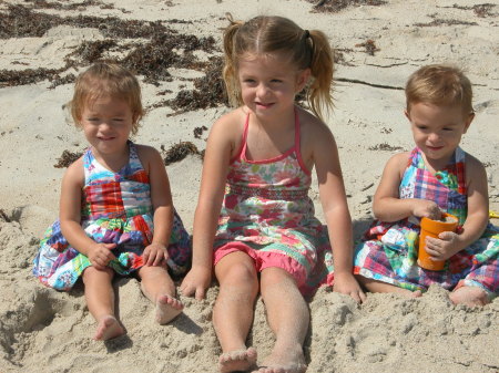 Siena, Keira, and Aspen at the beach