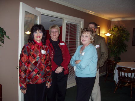 Suzanne Naifeh, Vicky Ray, Ellen Ralph