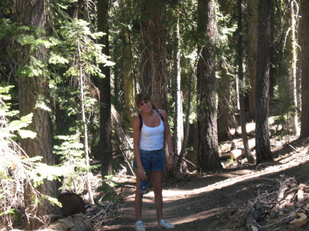 Hiking to Boulder Lake!