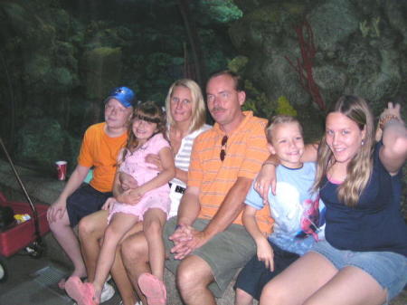 daughter (Cindy) and her Family 07'