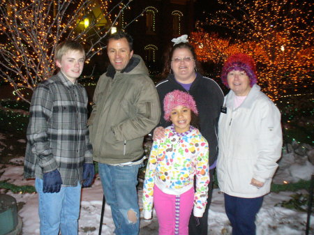 Pamela with her children and grandchildren