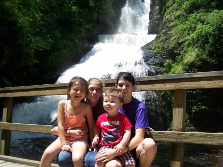 Poconos 7/11 Shyanne, Harley, Connor and Sarah