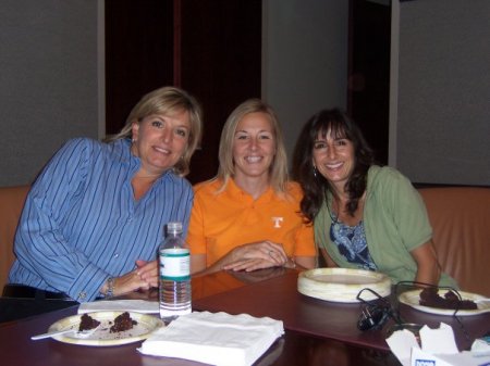 Dottie, Noelle, and Karen working at HGTV 2008