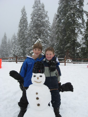 Boys and Snowman Yosemite 08