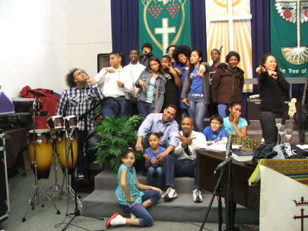 Genesis 4gS Youth Band