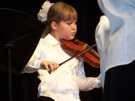 sara playing viola