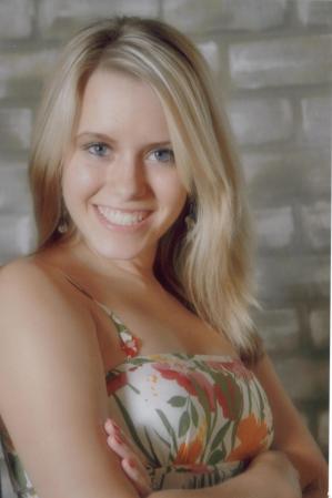 My baby, Heather's senior pictures...she ain't a baby anymore.