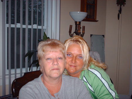 ME AND MOM,2007