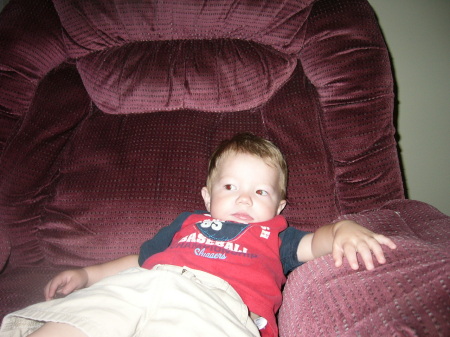 Keenan relaxing, April 2008