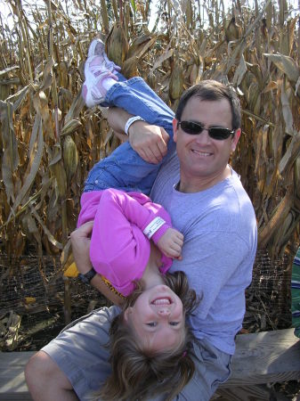 Bob and Grace goofing around at the corn maze, Jonomac Orchards