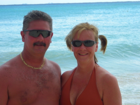 Frank & Paula in Cancun