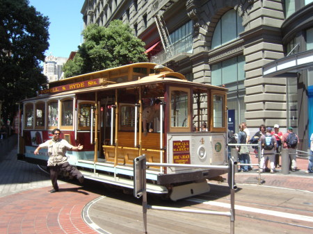 Turning of the San Francisco Trolley 9/2009