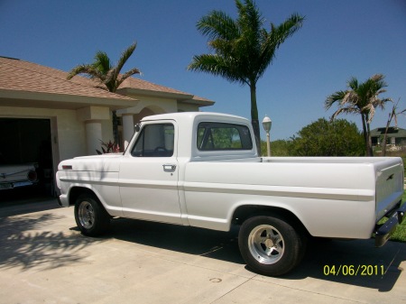 Charles  (Butch) Adkins' album, 1967 Ford F100 