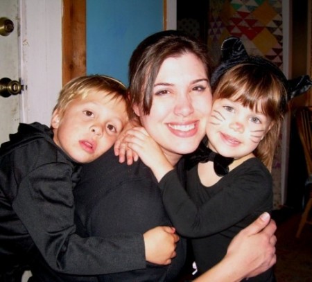 Daughter Shelby with McCurdy and Charlotte, Halloween 07