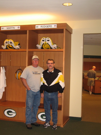Kent and Dino-Packers Locker Room
