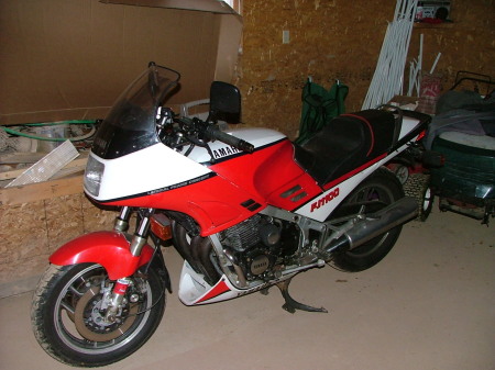 fj1100 001