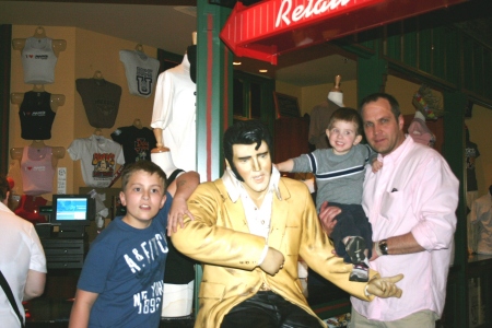 boys with elvis in Vegas 4/2008