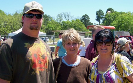 Mitch, Neva & Martie Doyle