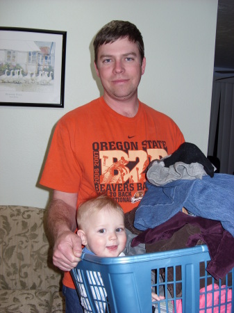 Daddy taking out the laundry!