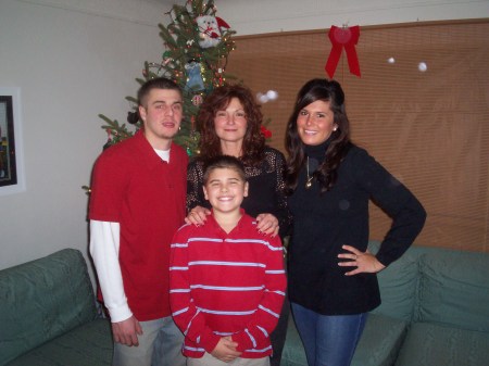 ME AND MY KIDS  CHRISTMAS 2007
