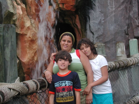 The family at Universal Studios - Summer 2007