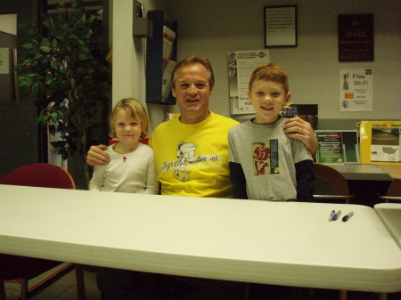 Madi and Tyler with Nascar driver Kenny Wallace