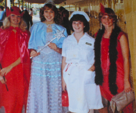 Jeri, Deanna, Stacey, Me-1982 LHHS