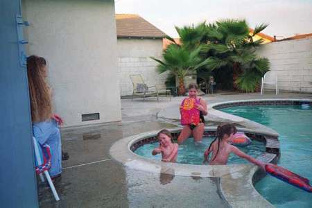 Some Grandkids In My Pool La mirada