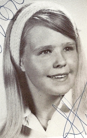 Lynn Darling's Classmates profile album