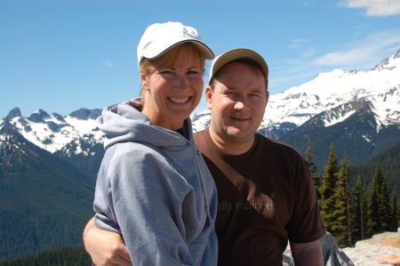 Bobbi & Pat - Mt. Rainier