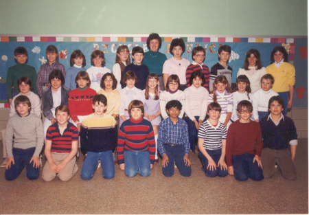 Mrs Whitton's 6th Grade Class 1982-1983